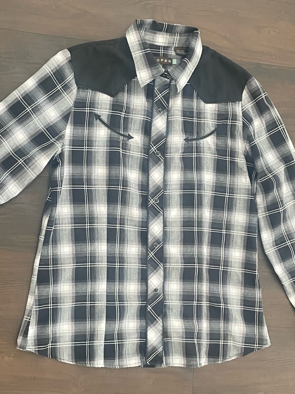 Roper Women’s Western Snap Shirt Black White Plaid Pearl Snap 
Size L